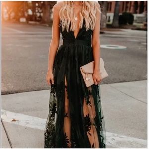 Vici collections Antonia Maxi Dress in Emerald